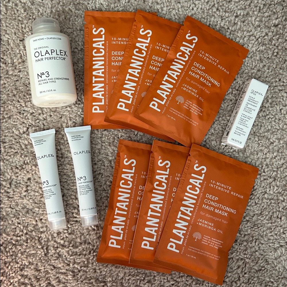 OLAPLEX N’3 hair protector. Repairs & strengthens